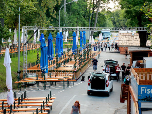 Volksfestaufbau Endspurt 27.7.16 – Foto 112