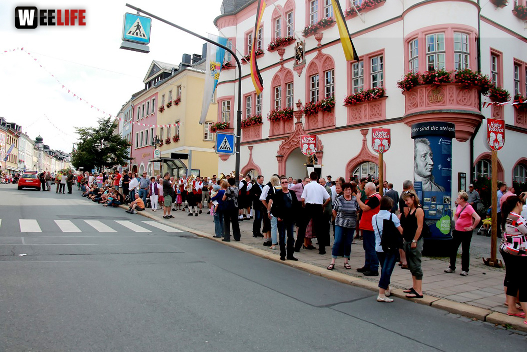 Hofer Volksfest 2016 Festzug Zuschauer