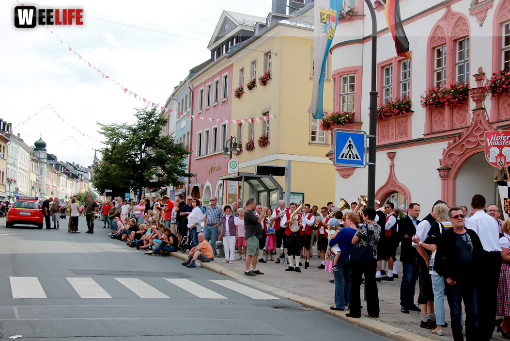 Hofer Volksfest 2016 Festzug Zuschauer