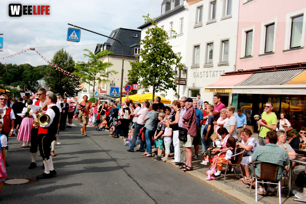 Hofer Volksfest 2016 Festzug Zuschauer