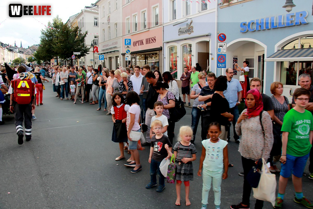 Hofer Volksfest 2016 Festzug Zuschauer