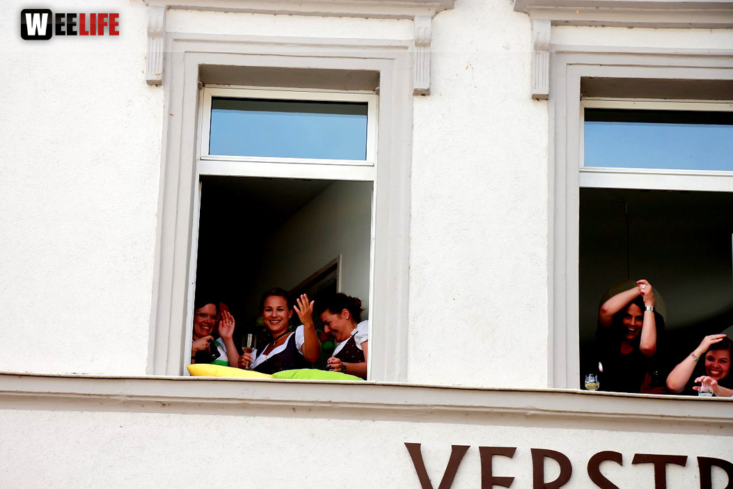 Hofer Volksfest 2016 Festzug Zuschauer