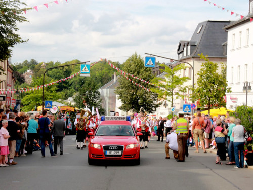Hofer Volksfest 2016  Festzug Teil 1 29.7.16  – Foto 3