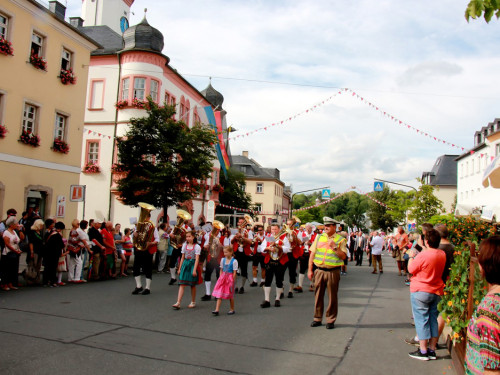Hofer Volksfest 2016  Festzug Teil 1 29.7.16  – Foto 5
