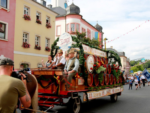 Hofer Volksfest 2016  Festzug Teil 1 29.7.16  – Foto 28
