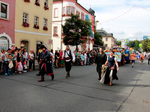 Hofer Volksfest 2016  Festzug Teil 1 29.7.16  – Foto 59