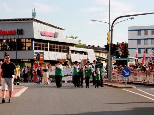 Hofer Volksfest 2016  Festzug Teil 3 29.7.16  – Foto 54