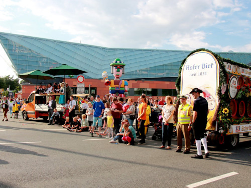 Hofer Volksfest 2016  Festzug Teil 3 29.7.16  – Foto 55
