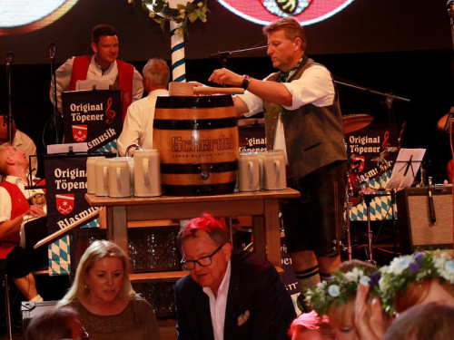 Hofer Volksfest 2016 Tag 1 Freitag BierAnstich – Foto 4