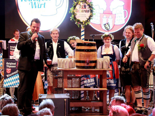 Hofer Volksfest 2016 Tag 1 Freitag BierAnstich – Foto 15