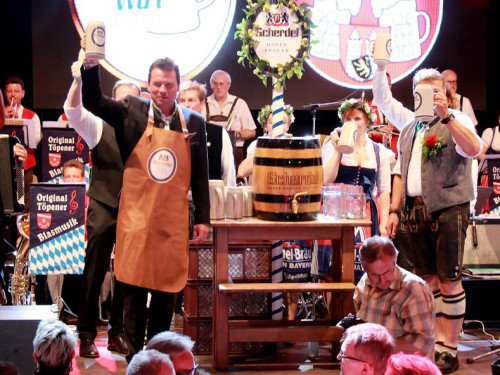 Hofer Volksfest 2016 Tag 1 Freitag BierAnstich – Foto 19