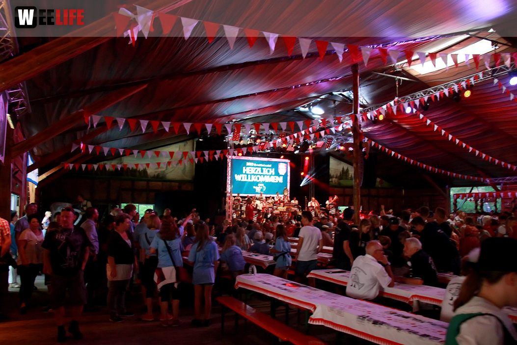 Hofer Volksfest 2016 Tag 1 Freitag Nach dem Umzug  Original Töpener Blasmusik