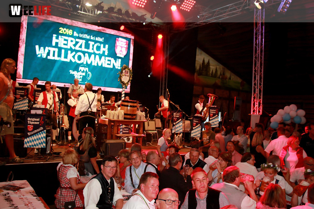 Hofer Volksfest 2016 Tag 1 Freitag Nach dem Umzug  Original Töpener Blasmusik