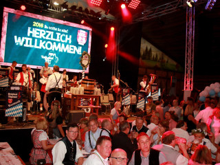 Foto 175996 im Album