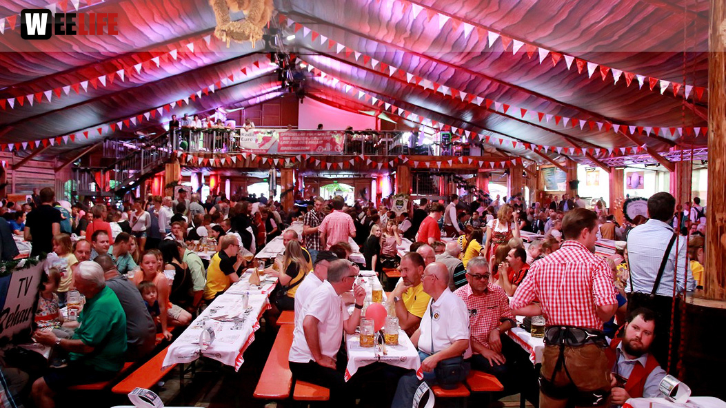 Hofer Volksfest 2016 Tag 1 Freitag Nach dem Umzug  Original Töpener Blasmusik