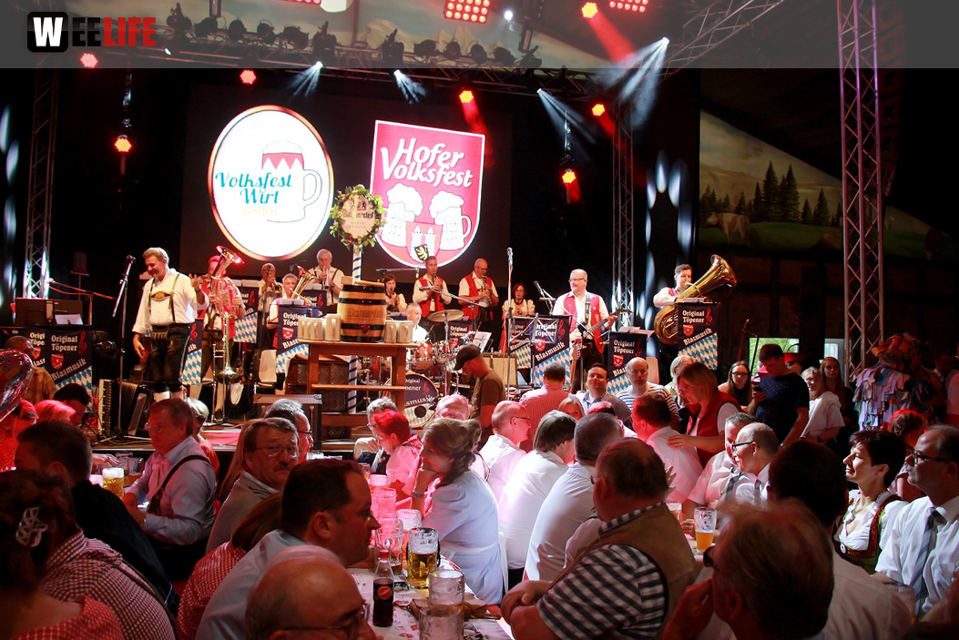 Hofer Volksfest 2016 Tag 1 Freitag Nach dem Umzug  Original Töpener Blasmusik