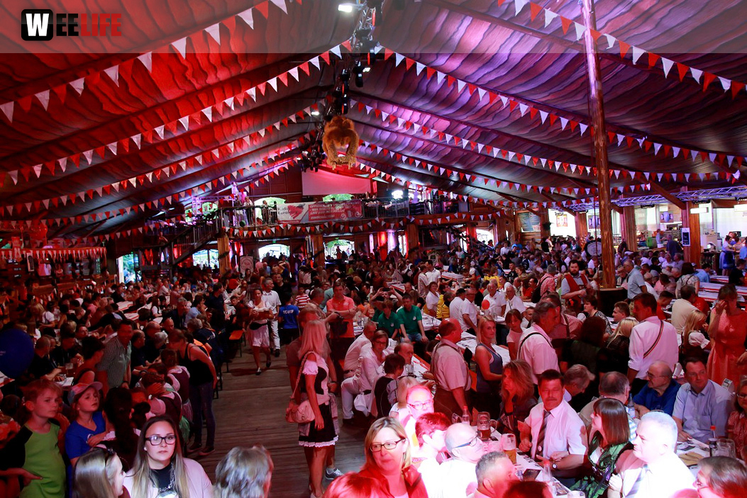 Hofer Volksfest 2016 Tag 1 Freitag Nach dem Umzug  Original Töpener Blasmusik