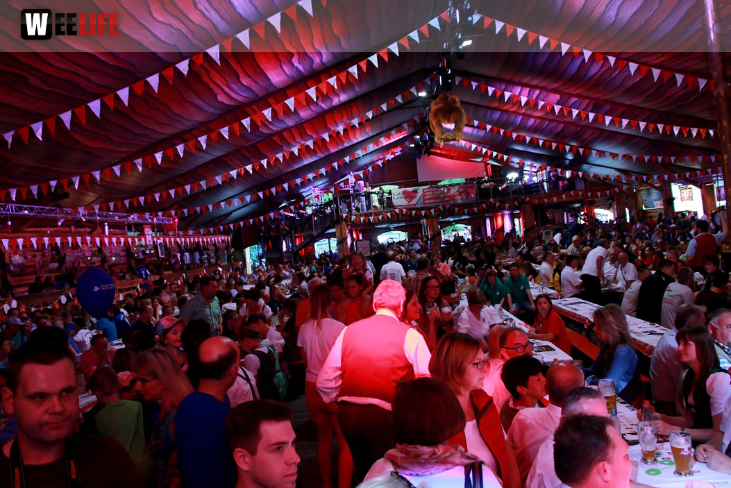 Hofer Volksfest 2016 Tag 1 Freitag Nach dem Umzug  Original Töpener Blasmusik