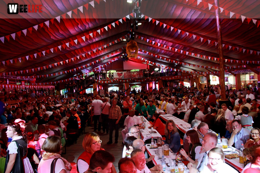 Hofer Volksfest 2016 Tag 1 Freitag Nach dem Umzug  Original Töpener Blasmusik