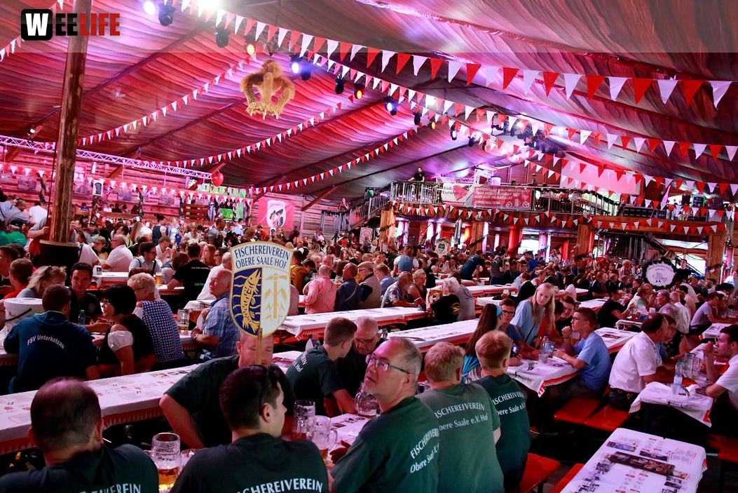 Hofer Volksfest 2016 Tag 1 Freitag Nach dem Umzug  Original Töpener Blasmusik