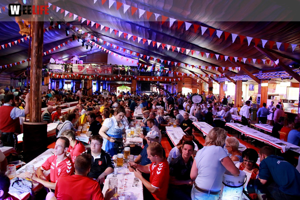 Hofer Volksfest 2016 Tag 1 Freitag Nach dem Umzug  Original Töpener Blasmusik