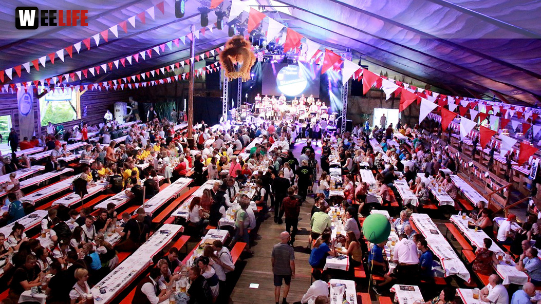 Hofer Volksfest 2016 Tag 1 Freitag Nach dem Umzug  Original Töpener Blasmusik