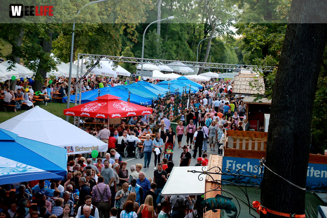 Hofer Volksfest 2016 Tag 1 Freitag Nach dem Umzug  Original Töpener Blasmusik