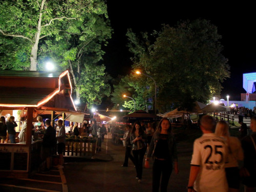 Hofer Volksfest 2016 Tag 1 Freitag Abends Original Töpener Blasmusik – Foto 38