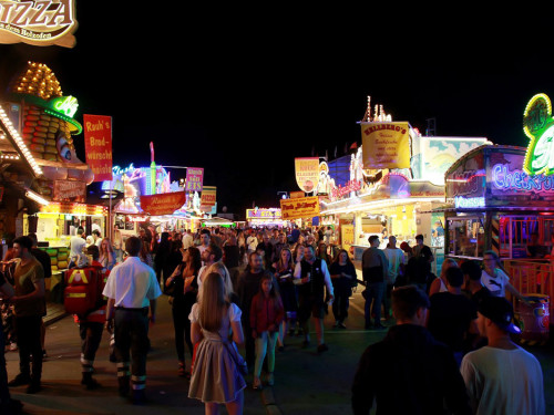Hofer Volksfest 2016 Tag 1 Freitag Abends Original Töpener Blasmusik – Foto 40