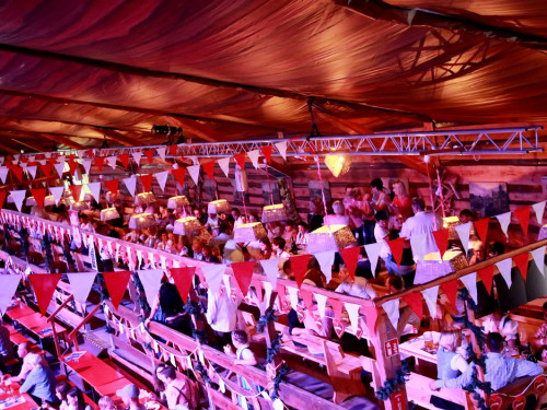 Hofer Volksfest 2016 Tag 2 Samstag Tag der Landjugend  Die Störzelbacher – Foto 32