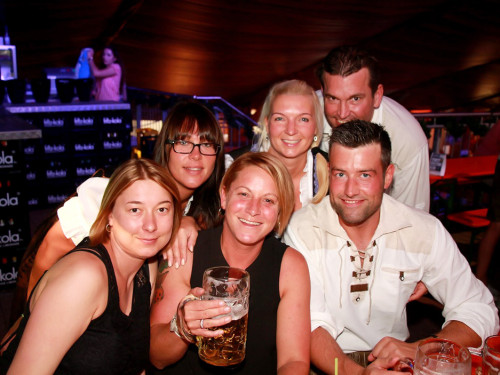 Hofer Volksfest 2016 Tag 2 Samstag Tag der Landjugend  Die Störzelbacher – Foto 34