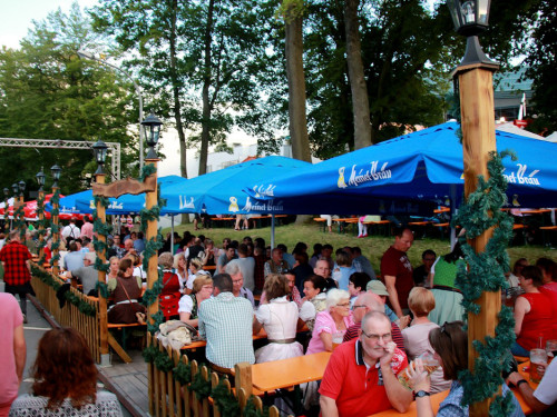 Hofer Volksfest 2016 Tag 2 Samstag Tag der Landjugend  Die Störzelbacher – Foto 46