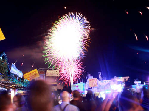Hofer Volksfest 2016 Tag 2 Samstag EröffnungsFeuerwerk – Foto 16