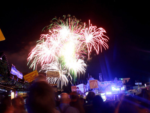 Hofer Volksfest 2016 Tag 2 Samstag EröffnungsFeuerwerk – Foto 17