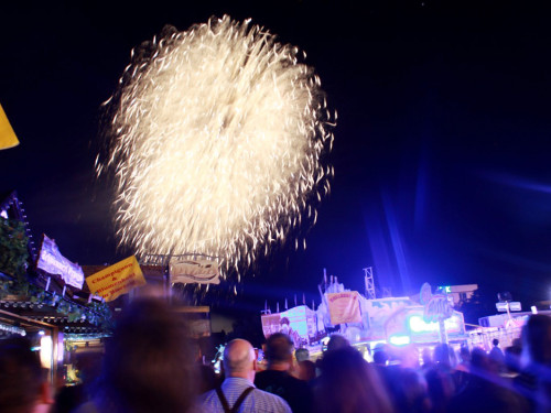 Hofer Volksfest 2016 Tag 2 Samstag EröffnungsFeuerwerk – Foto 19