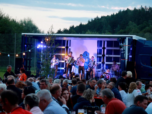 Wiesla Sportfest Sportfest Livemusik Blaue Zipfel – Foto 51