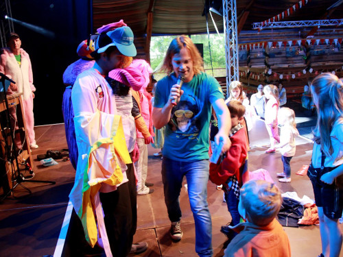 Hofer Volksfest 2016 Tag 3 Sonntag Kinderkonzert Tim Wilhelm – Foto 5