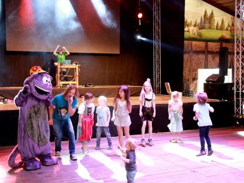 Hofer Volksfest 2016 Tag 3 Sonntag Kinderkonzert Tim Wilhelm – Foto 20