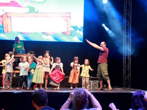 Hofer Volksfest 2016 Tag 3 Sonntag Kinderkonzert Tim Wilhelm – Foto 46