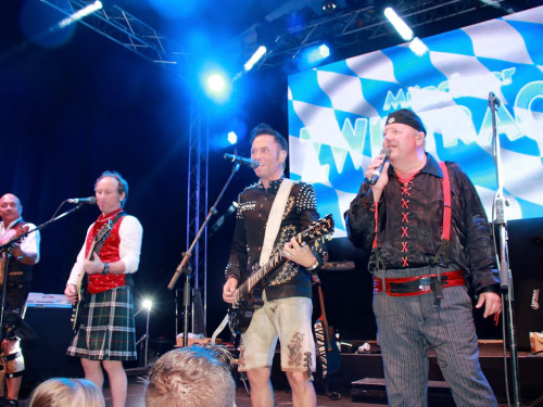 Hofer Volksfest 2016 Tag 3 Sonntag Abends Münchner Zwietracht Festplatz – Foto 16