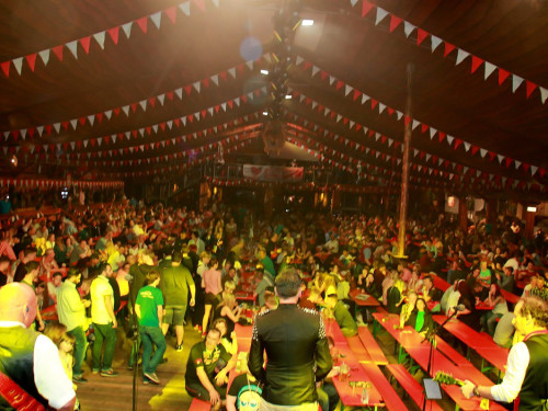 Hofer Volksfest 2016 Tag 3 Sonntag Abends Münchner Zwietracht Festplatz – Foto 49