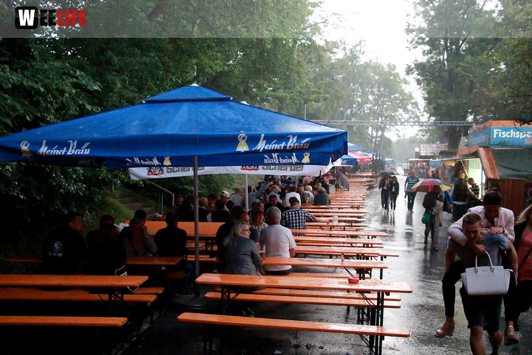 Hofer Volksfest 2016 Tag 3 Sonntag Abends Münchner Zwietracht Festplatz