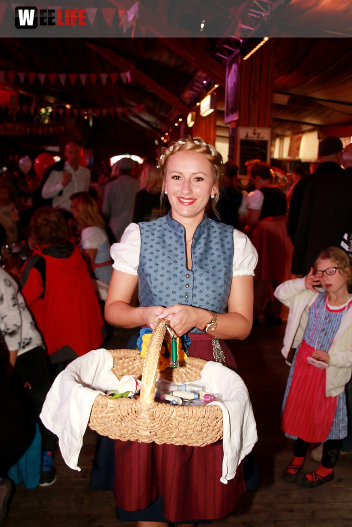 Hofer Volksfest 2016 Tag der Sparkasse Isartaler Hexen