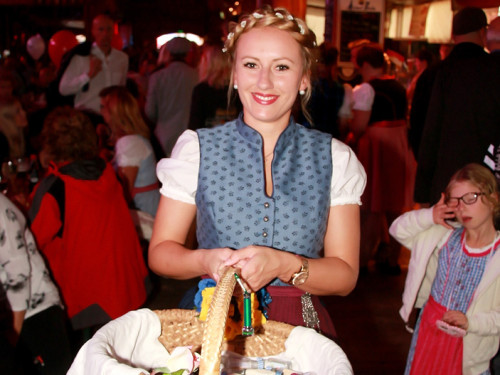 Hofer Volksfest 2016 Tag der Sparkasse Isartaler Hexen – Foto 5