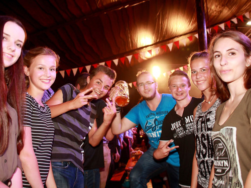 Hofer Volksfest 2016 Tag der Sparkasse Isartaler Hexen – Foto 25
