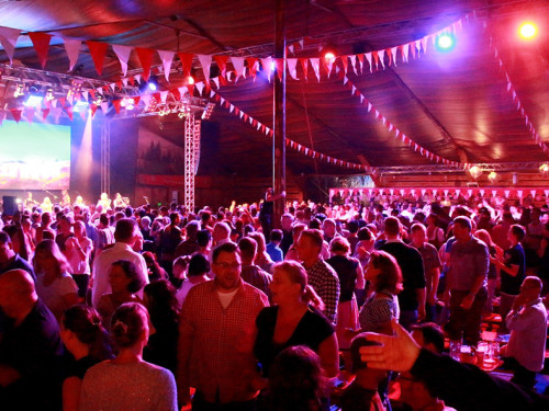 Hofer Volksfest 2016 Tag der Sparkasse Isartaler Hexen – Foto 44