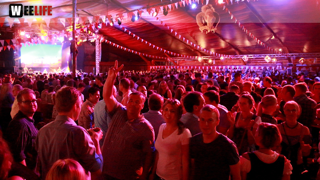 Hofer Volksfest 2016 Tag der Sparkasse Isartaler Hexen