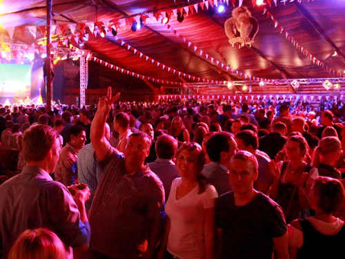Hofer Volksfest 2016 Tag der Sparkasse Isartaler Hexen – Foto 47