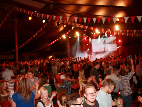 Hofer Volksfest 2016 Tag der Sparkasse Isartaler Hexen – Foto 124