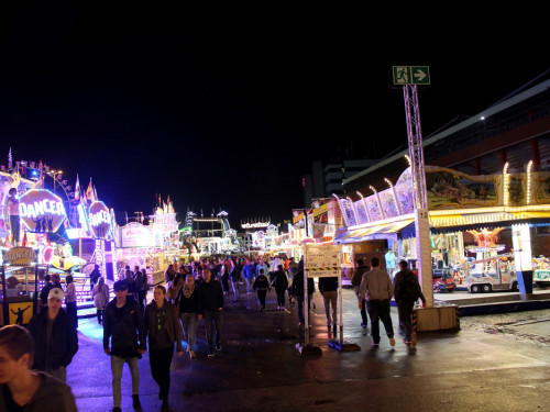 Hamburger Dom Abends 10.8.2016 – Foto 25